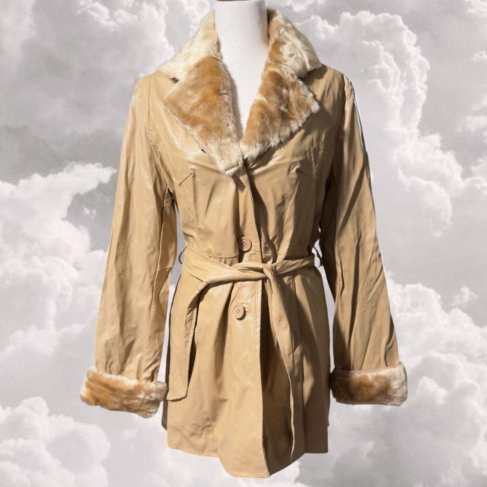 Y2K office siren glam faux leather and fur trim trench coat size medium